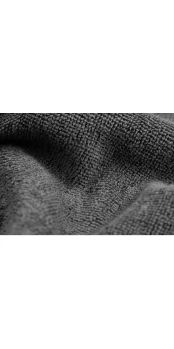 GLOCK Perfection Badetuch 70×140 cm – Grau/Schwarz – 100% Baumwolle